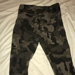 camo workout leggings